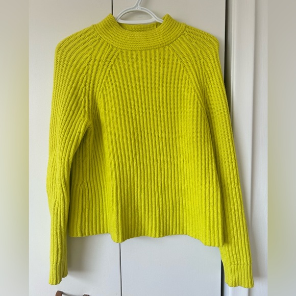 Banana Republic - Chunky High Crew Neck - Picture 1 of 6